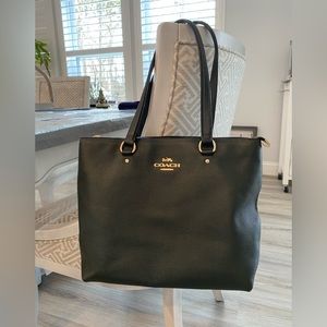 Coach shoulder bag